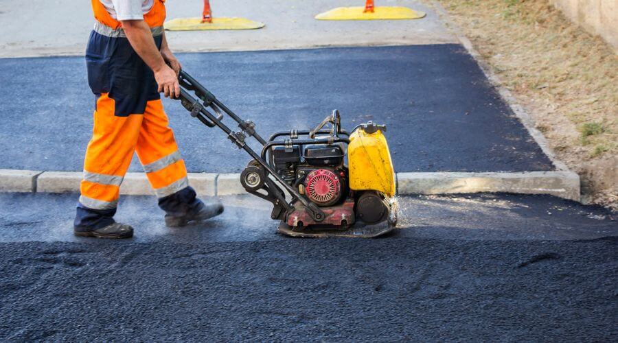 Professional gutter cleaning in Warren, MN